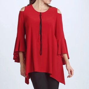 NWT IC Collection Cut Out Shoulder Ruffle Sleeve Zipper Top